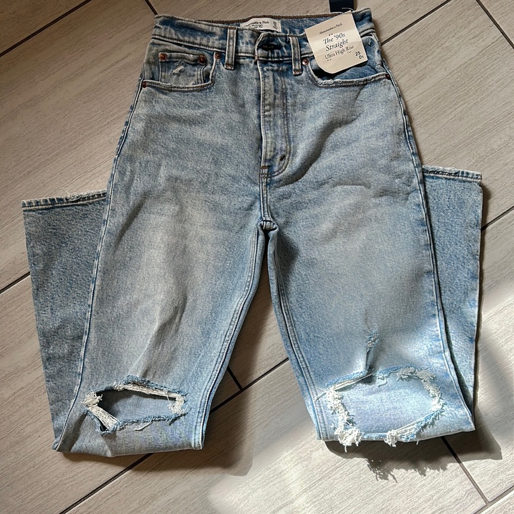 Abercrombie and Fitch 90s Straight ultra high rise 25 0S
